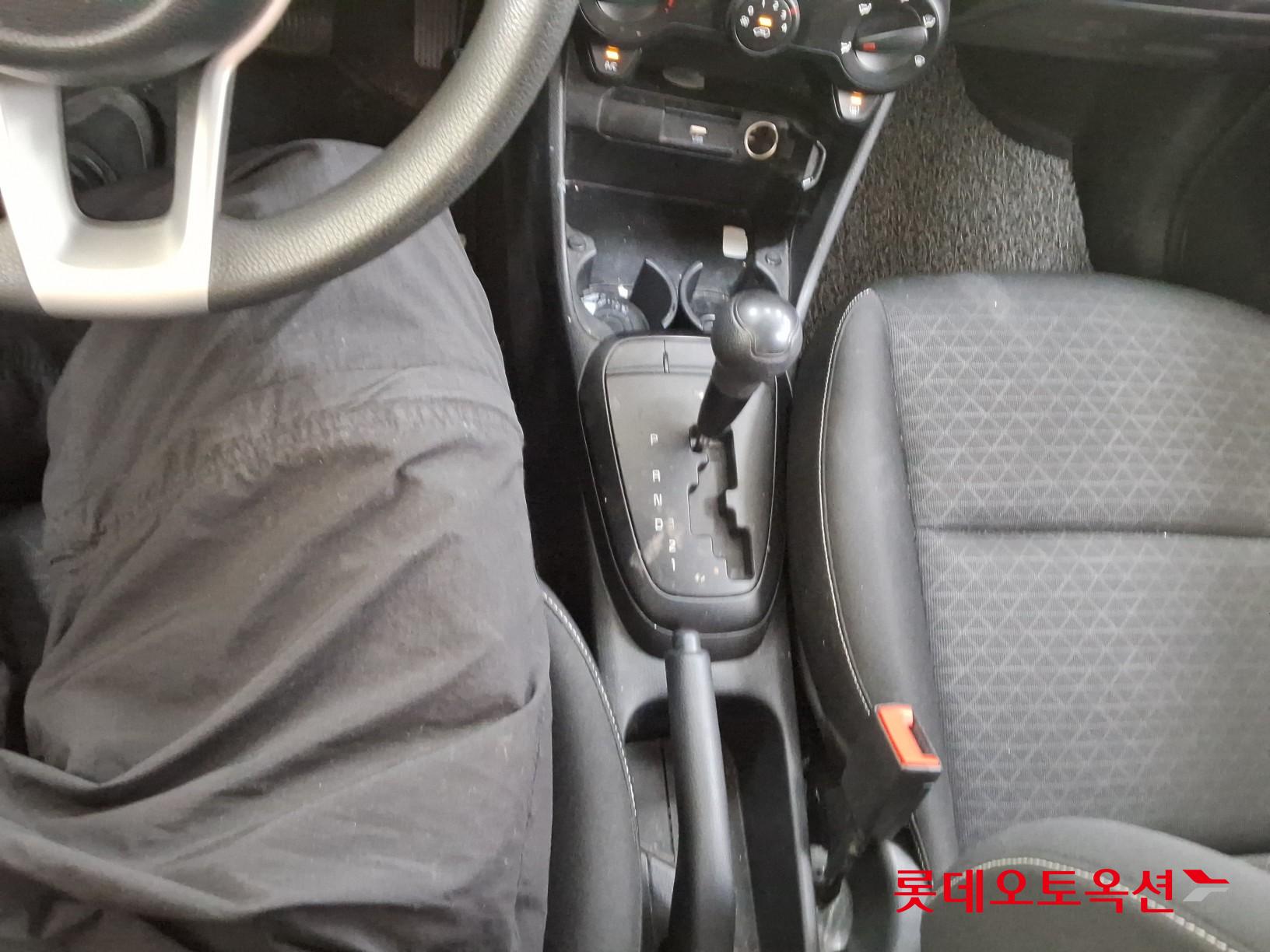 كيا مورنينج 2022 - صورة 32