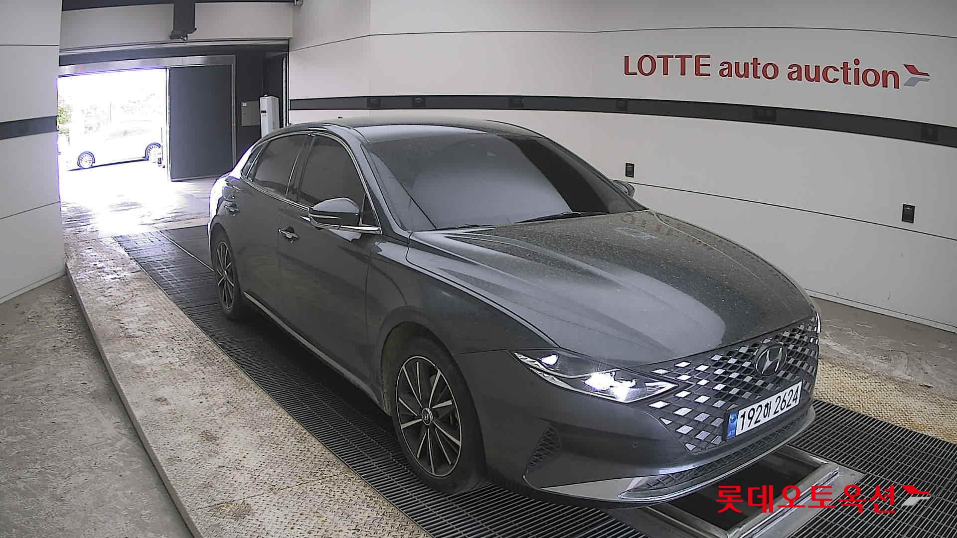 Hyundai Grandeur 2023 - Image 6