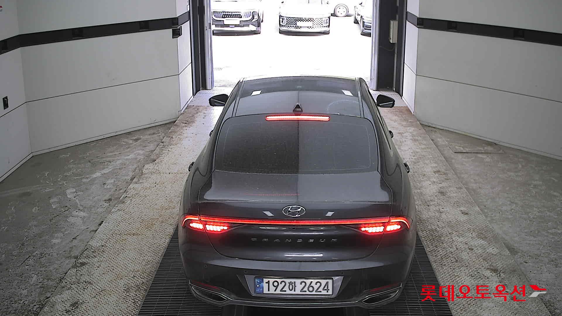 Hyundai Grandeur 2023 - Image 17