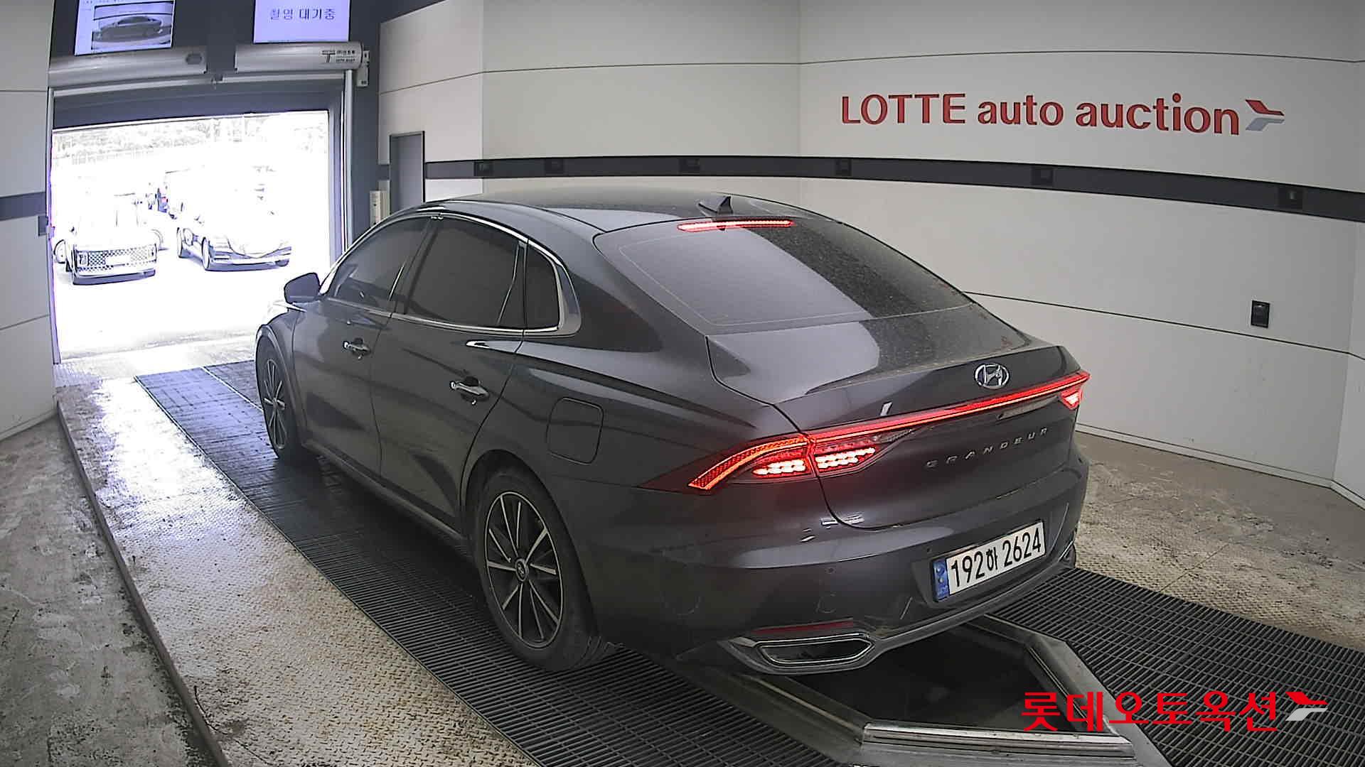 Hyundai Grandeur 2023 - Image 4