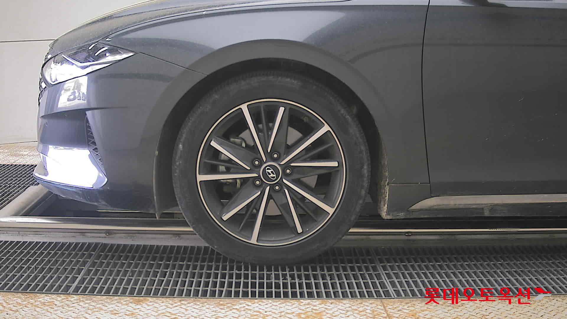 Hyundai Grandeur 2023 - Image 25