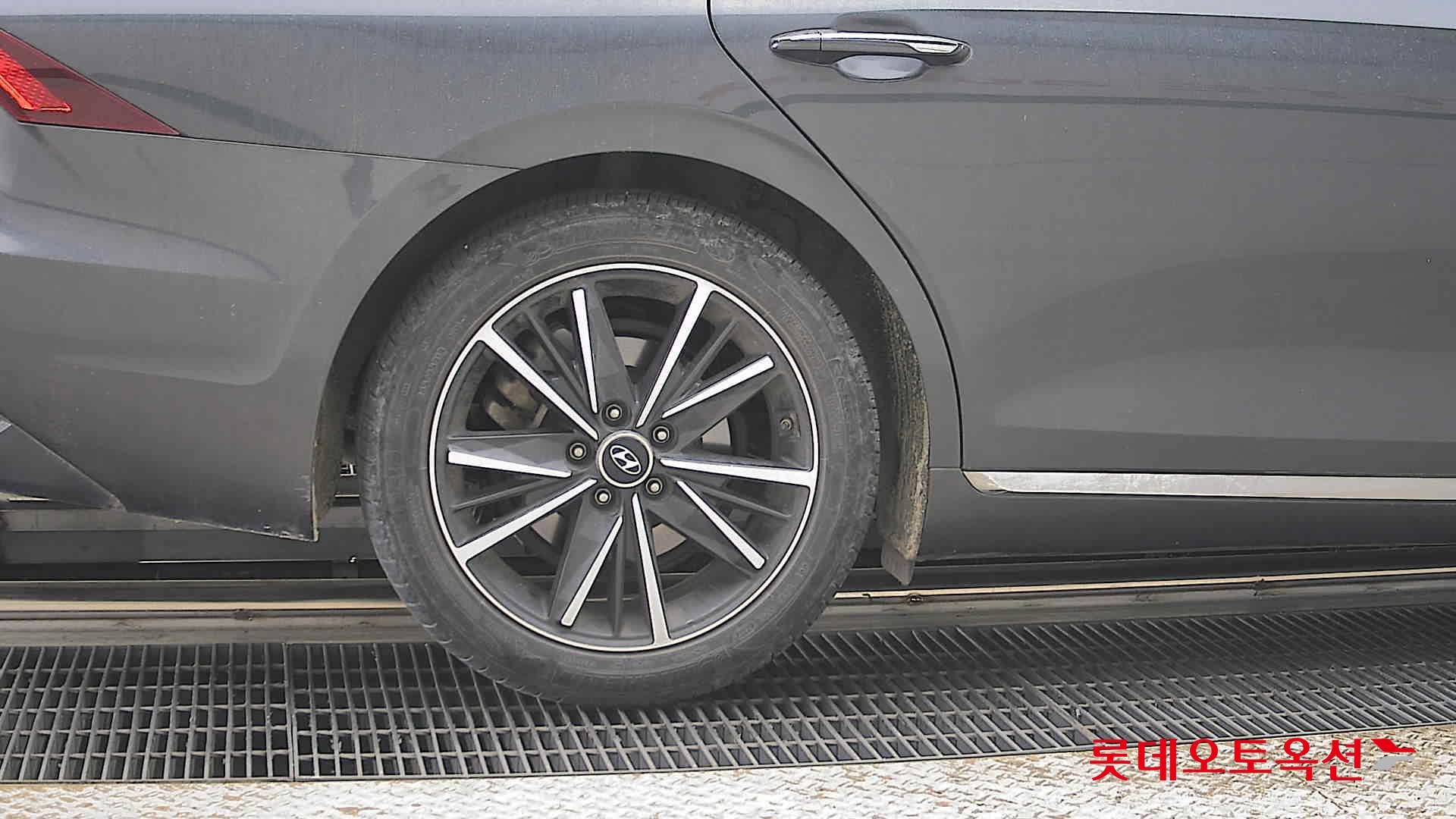 Hyundai Grandeur 2023 - Image 28