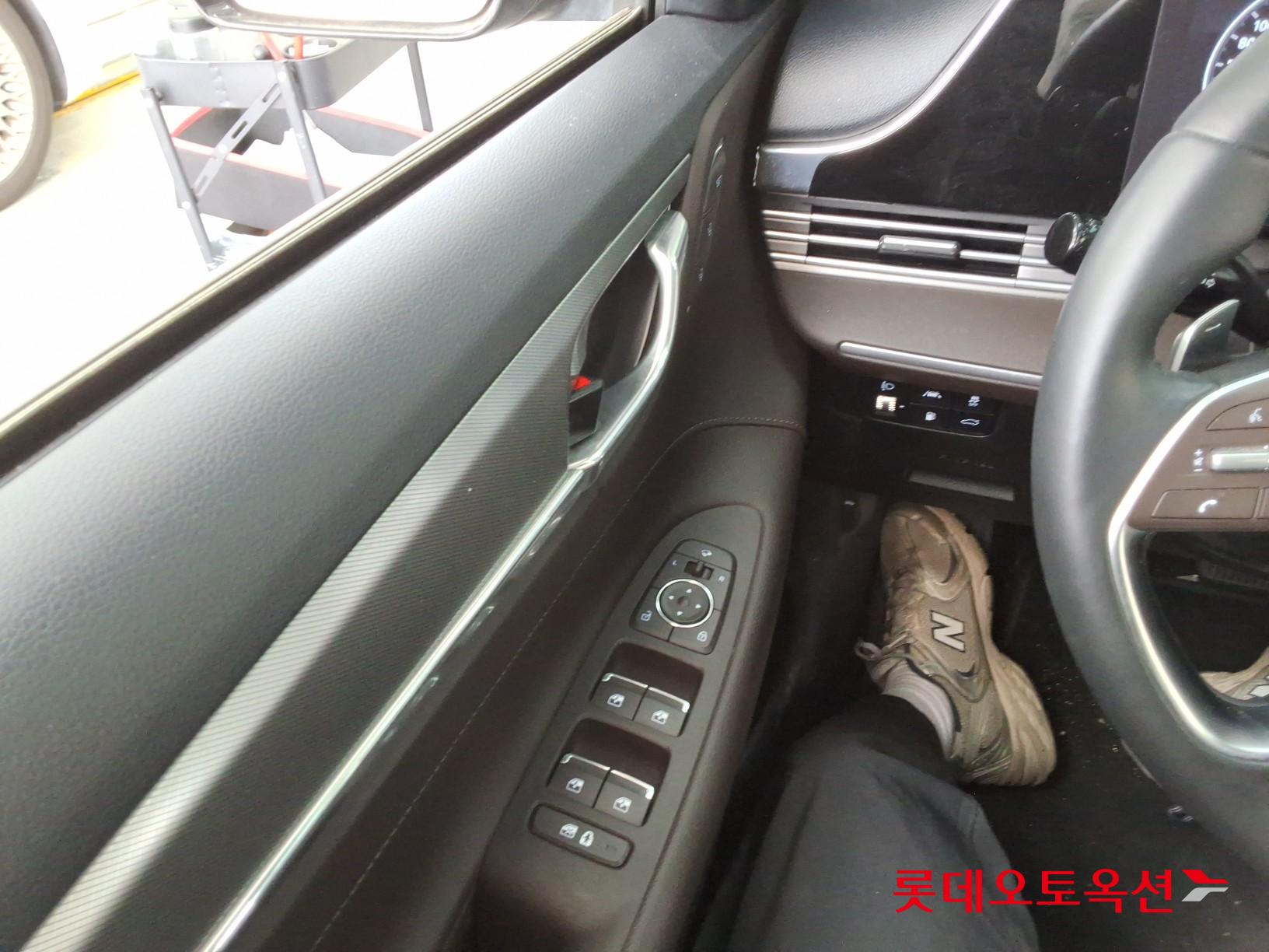 Hyundai Grandeur 2023 - Image 29