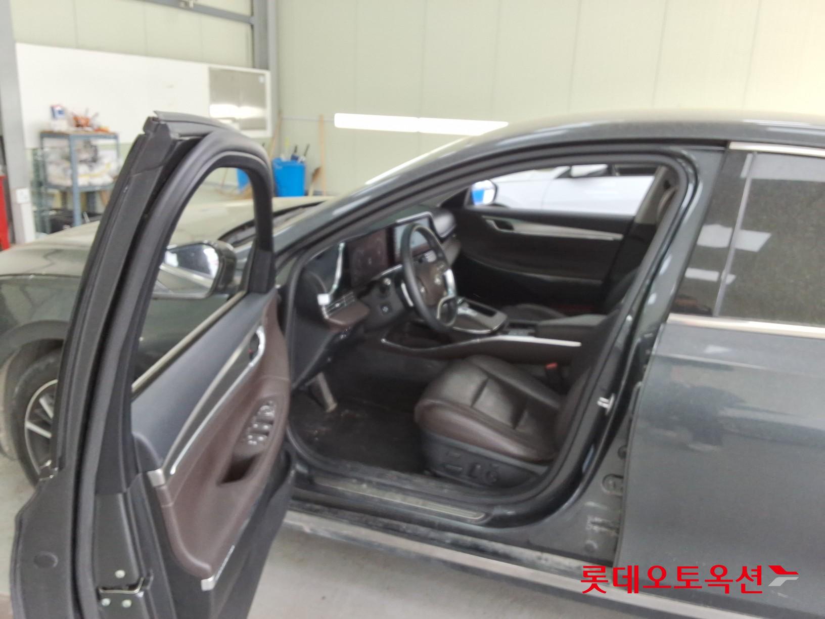 Hyundai Grandeur 2023 - Image 37