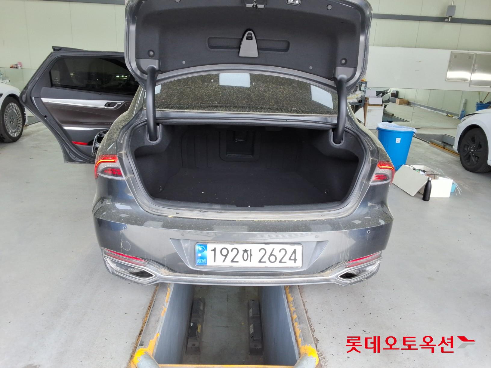 Hyundai Grandeur 2023 - Image 9