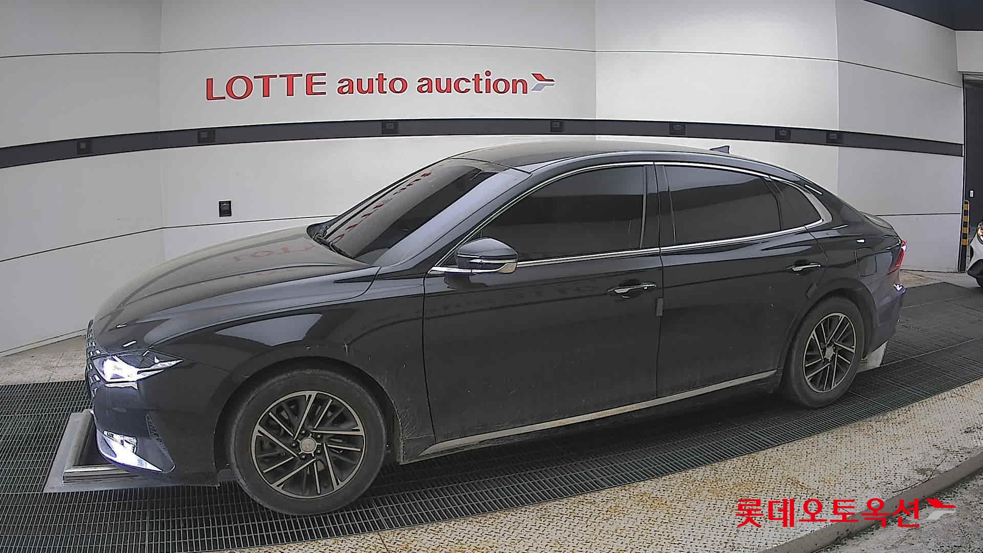 Hyundai Grandeur - 12