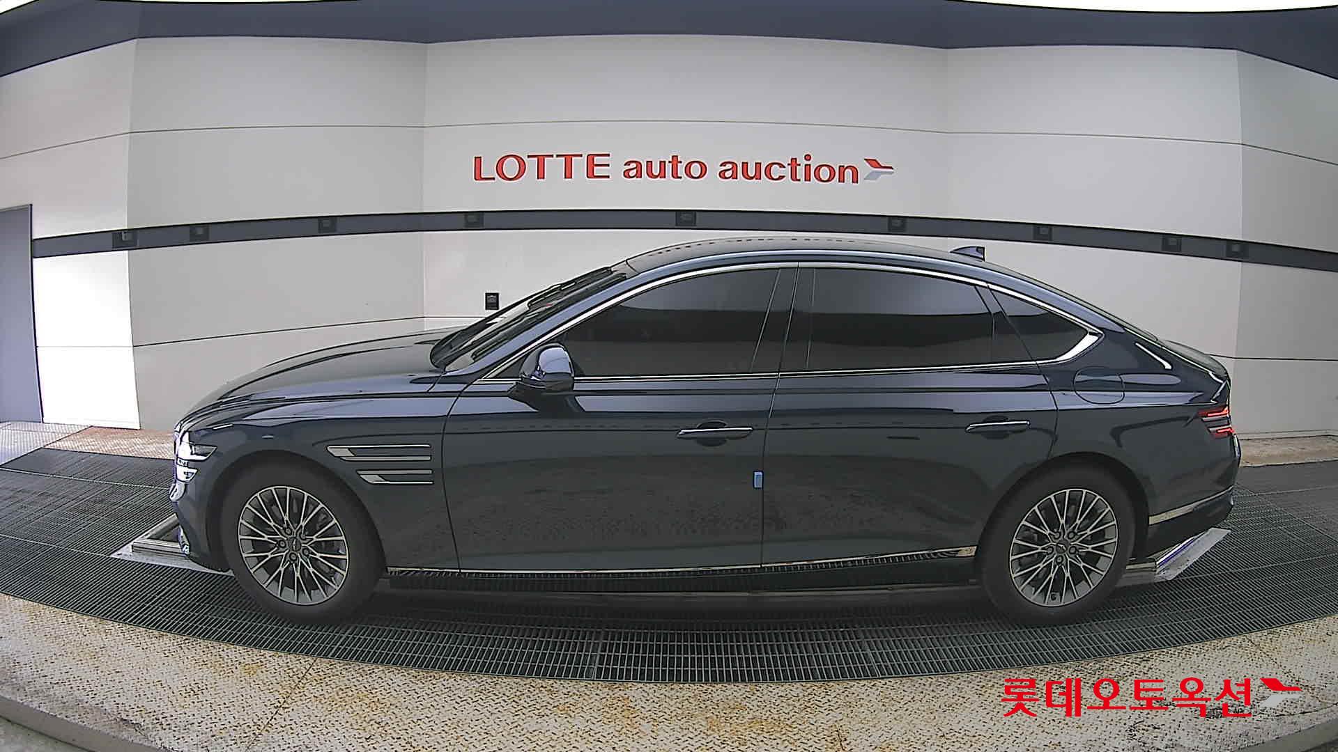 Genesis G80 - 13