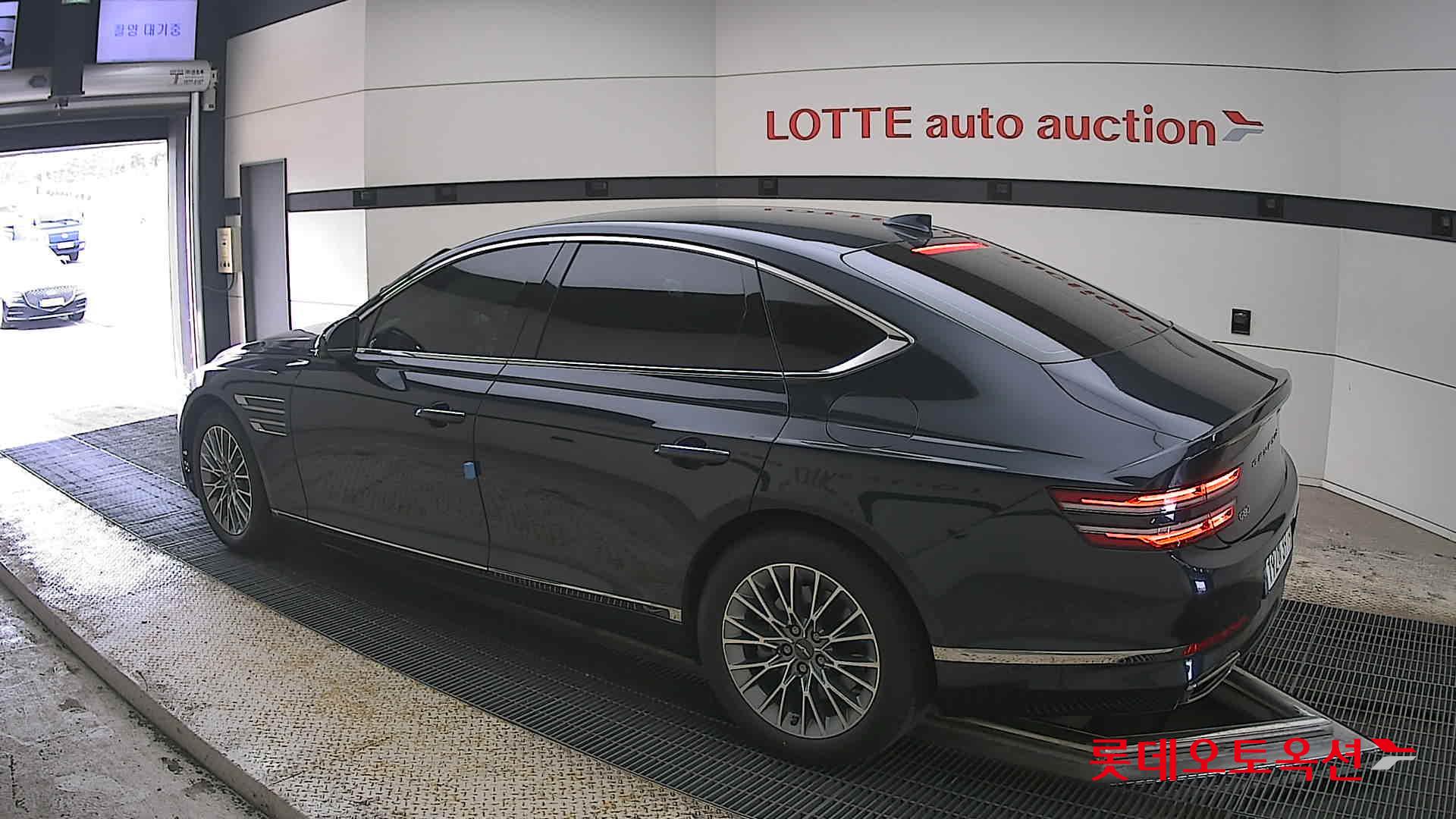 Genesis G80 - 15