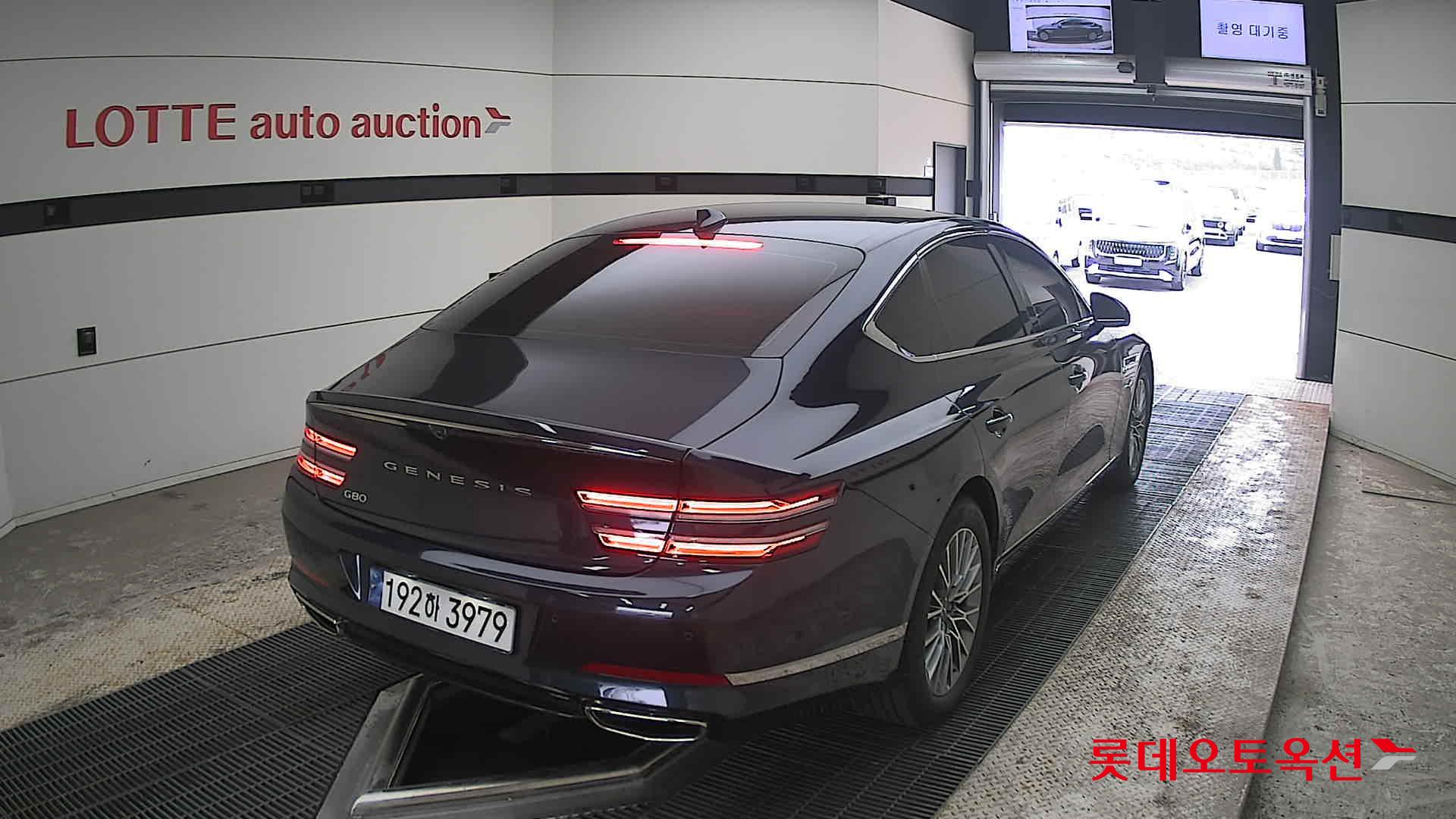 Genesis G80 - 18