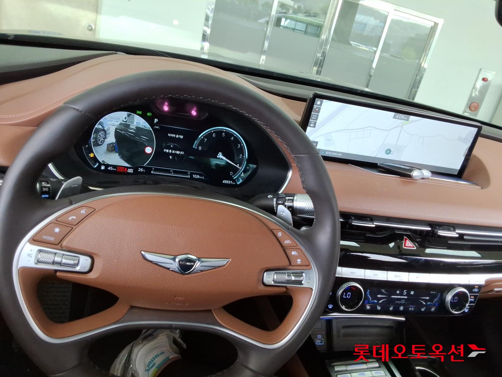 Genesis G80 - 30
