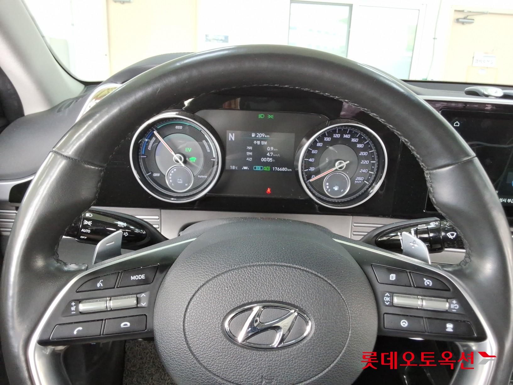 Hyundai Grandeur 2021 - Image 30