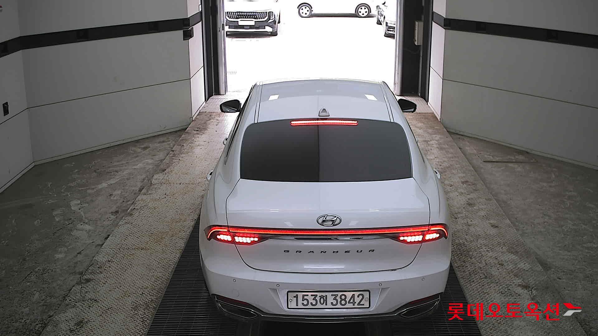 هيونداي جرانجر 2020 - صورة 17