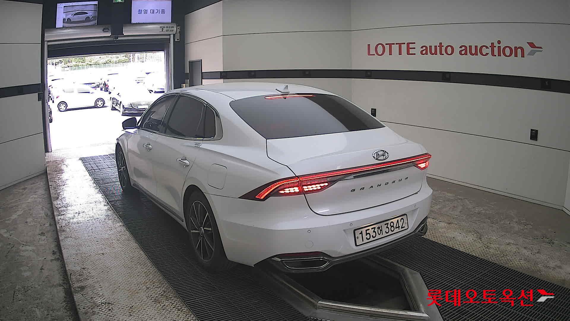 هيونداي جرانجر 2020 - صورة 16