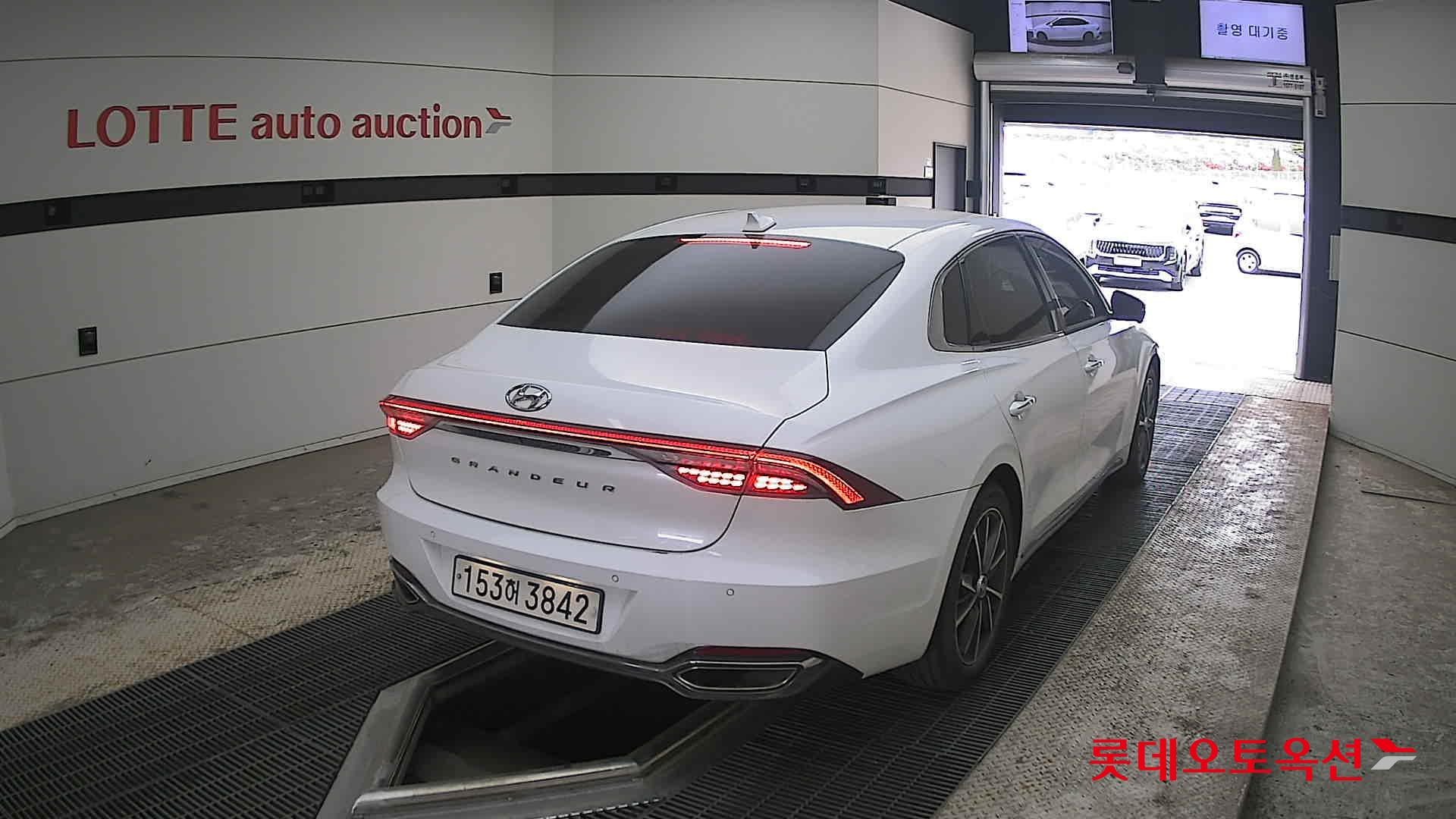 هيونداي جرانجر 2020 - صورة 18