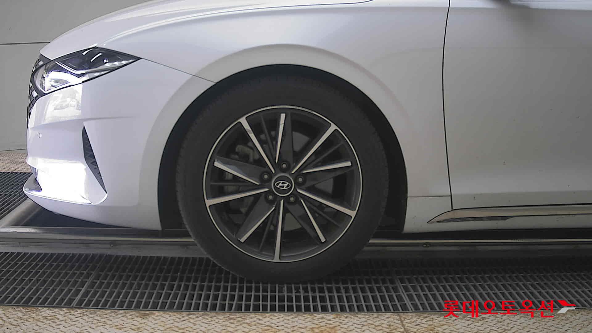 هيونداي جرانجر 2020 - صورة 25