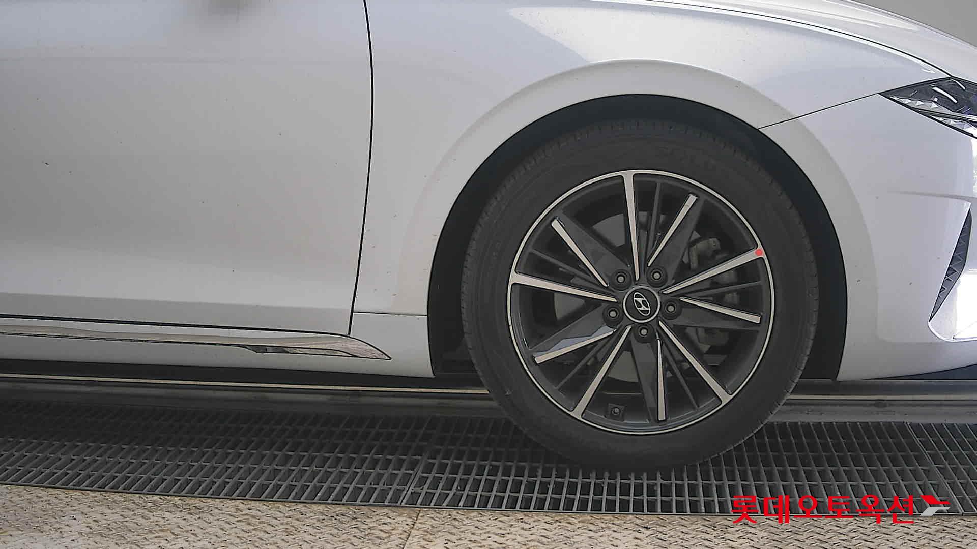 هيونداي جرانجر 2020 - صورة 27