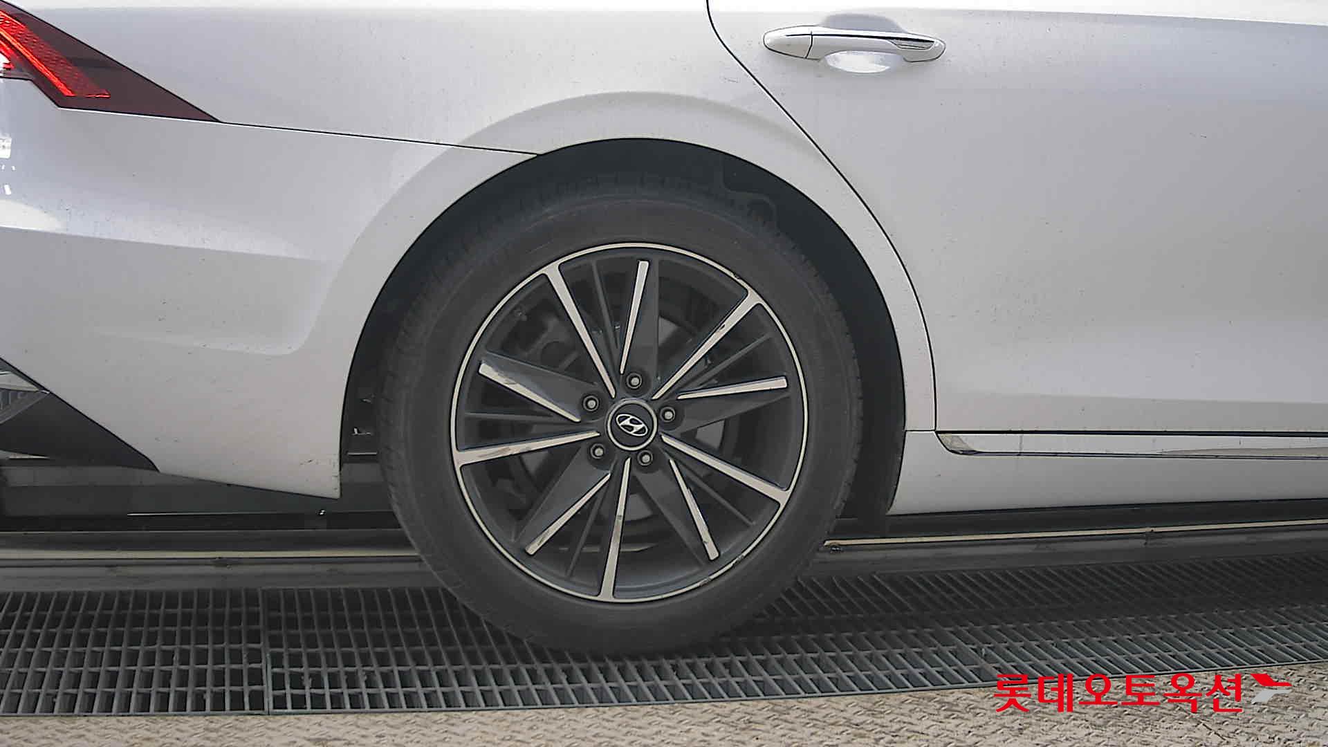 هيونداي جرانجر 2020 - صورة 28