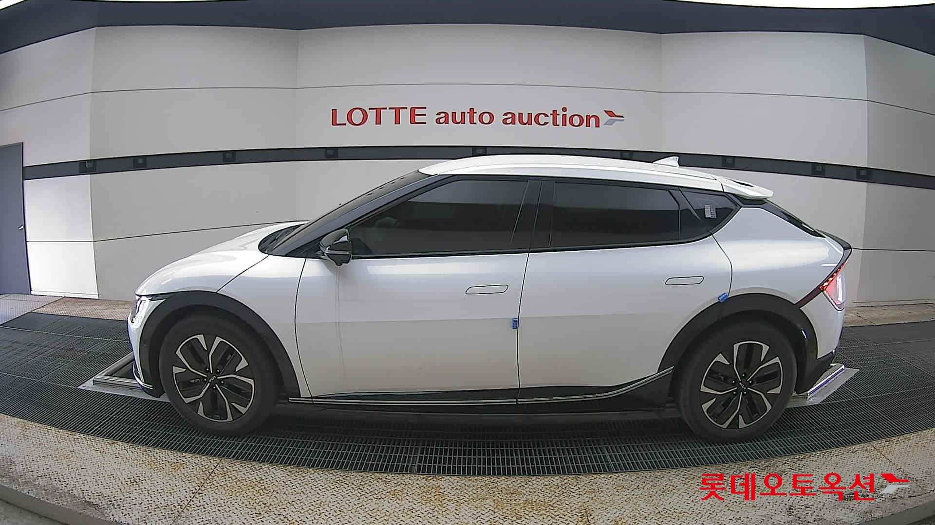 Kia EV6 2022 - Image 13