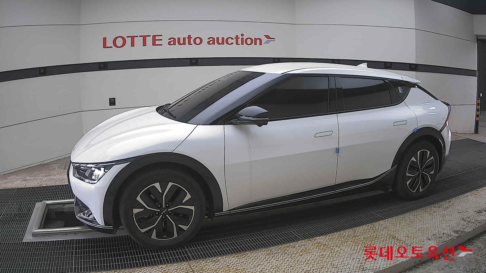 Kia EV6 2022 - Image 12