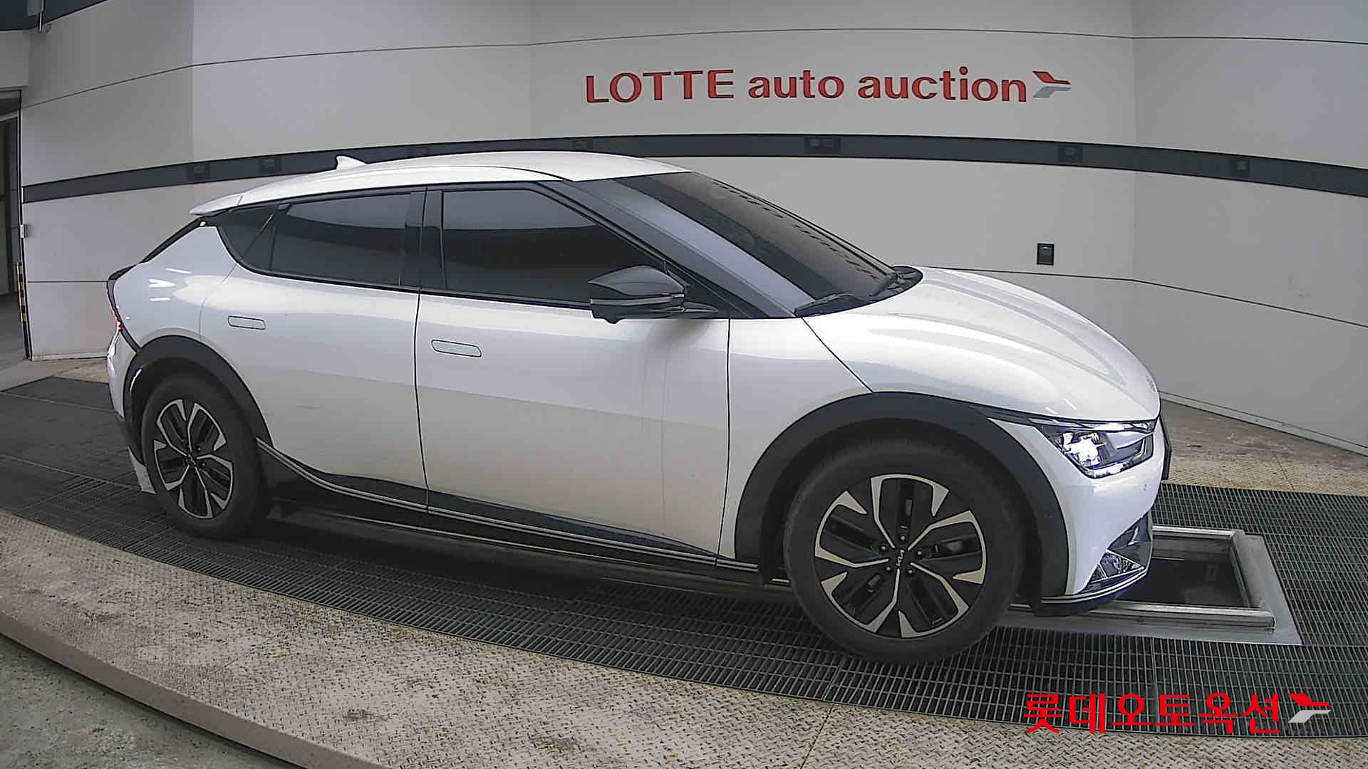 Kia EV6 2022 - Image 22