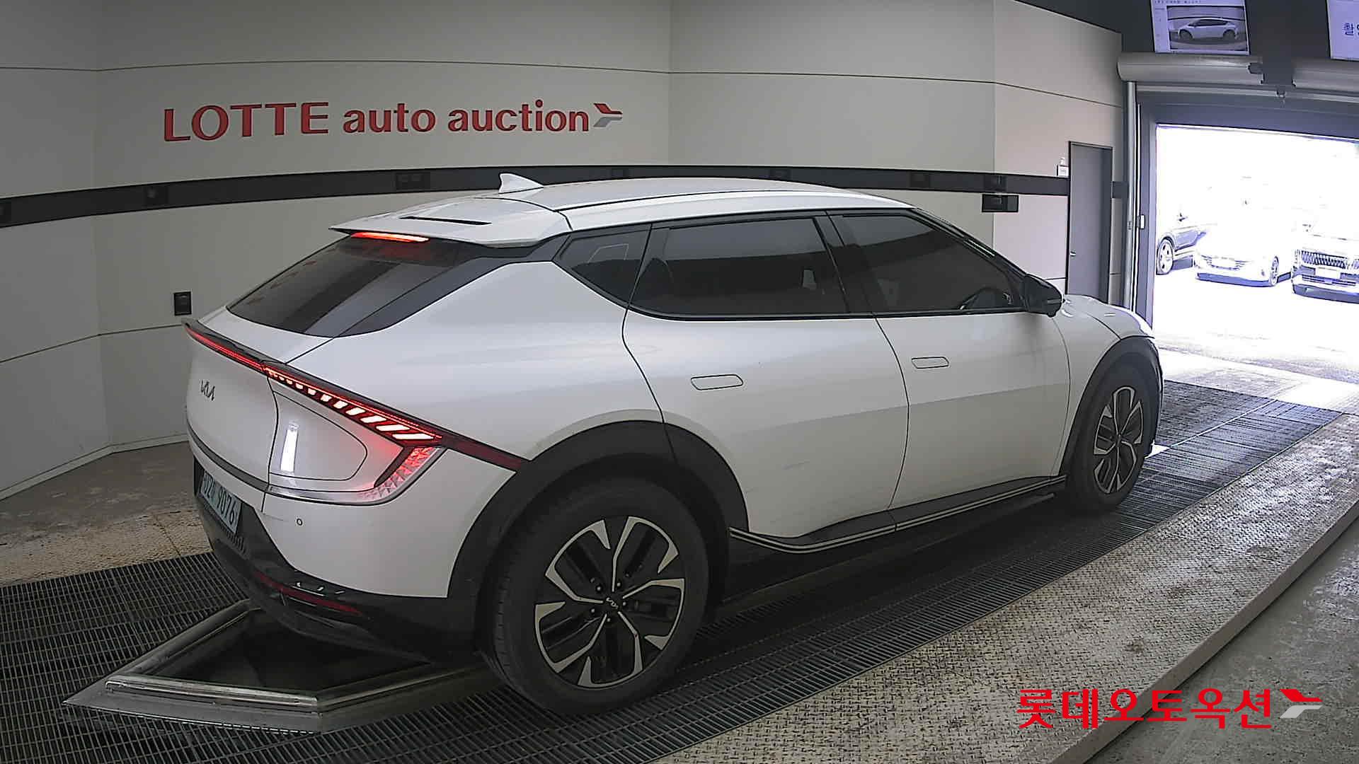 Kia EV6 2022 - Image 19