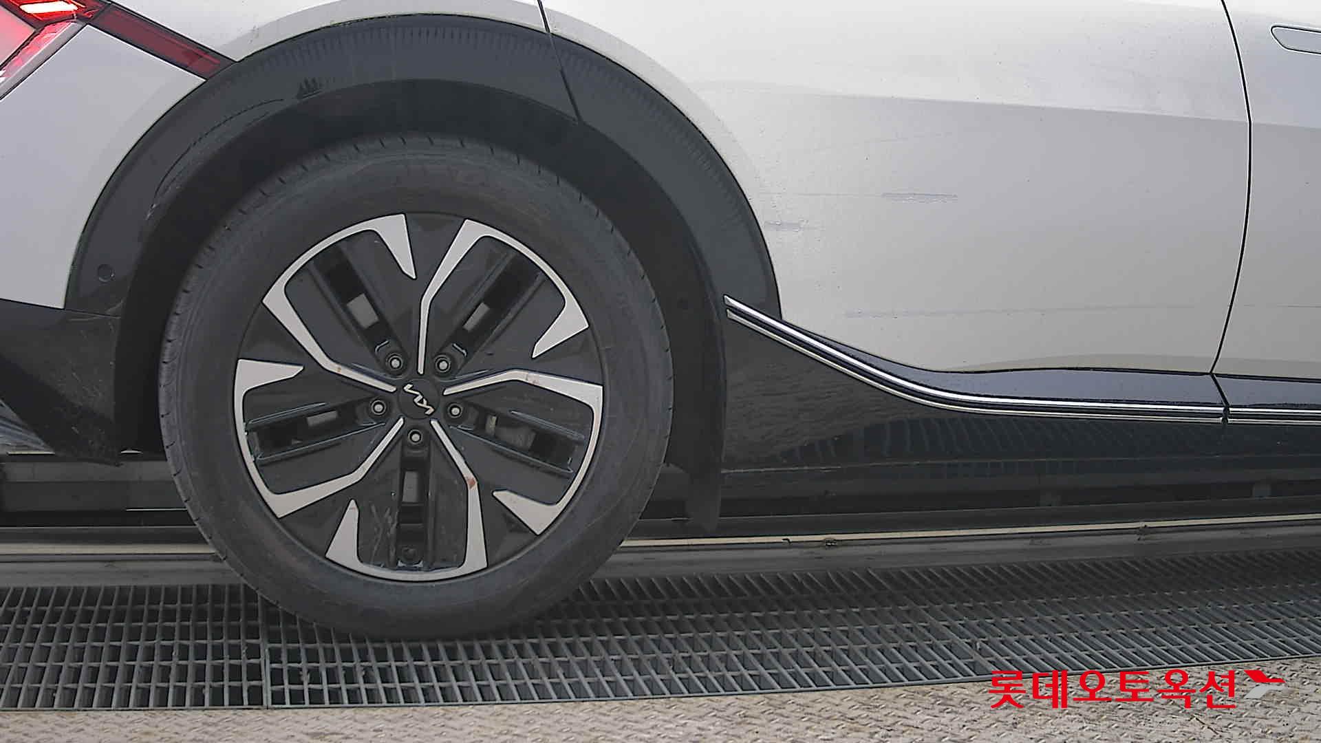 Kia EV6 2022 - Image 28