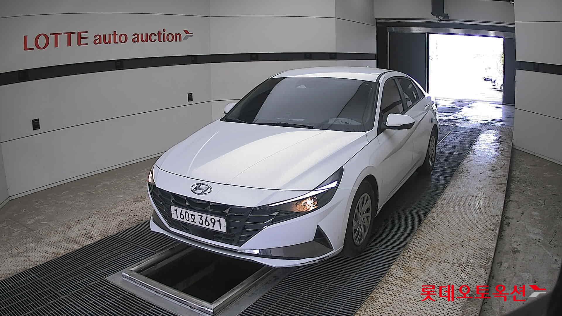 هيونداي إلانترا 2021 - صورة 10