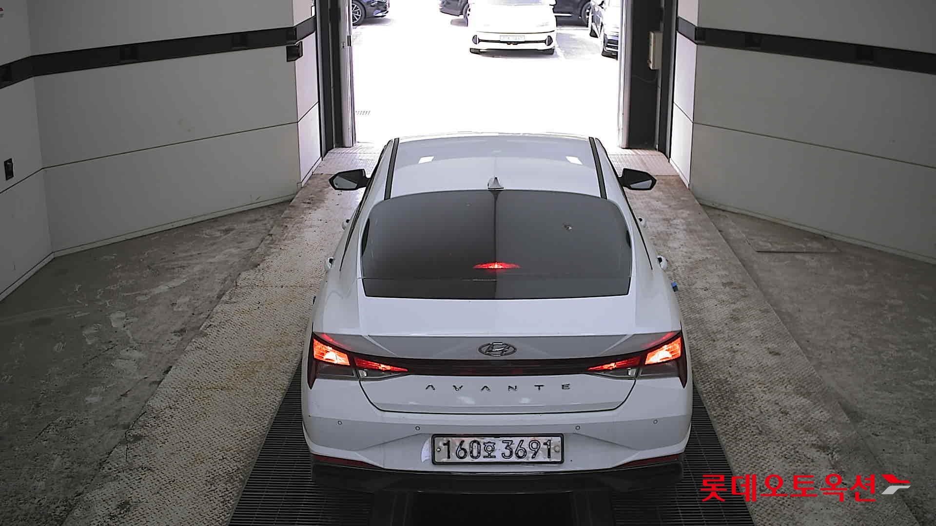 هيونداي إلانترا 2021 - صورة 17