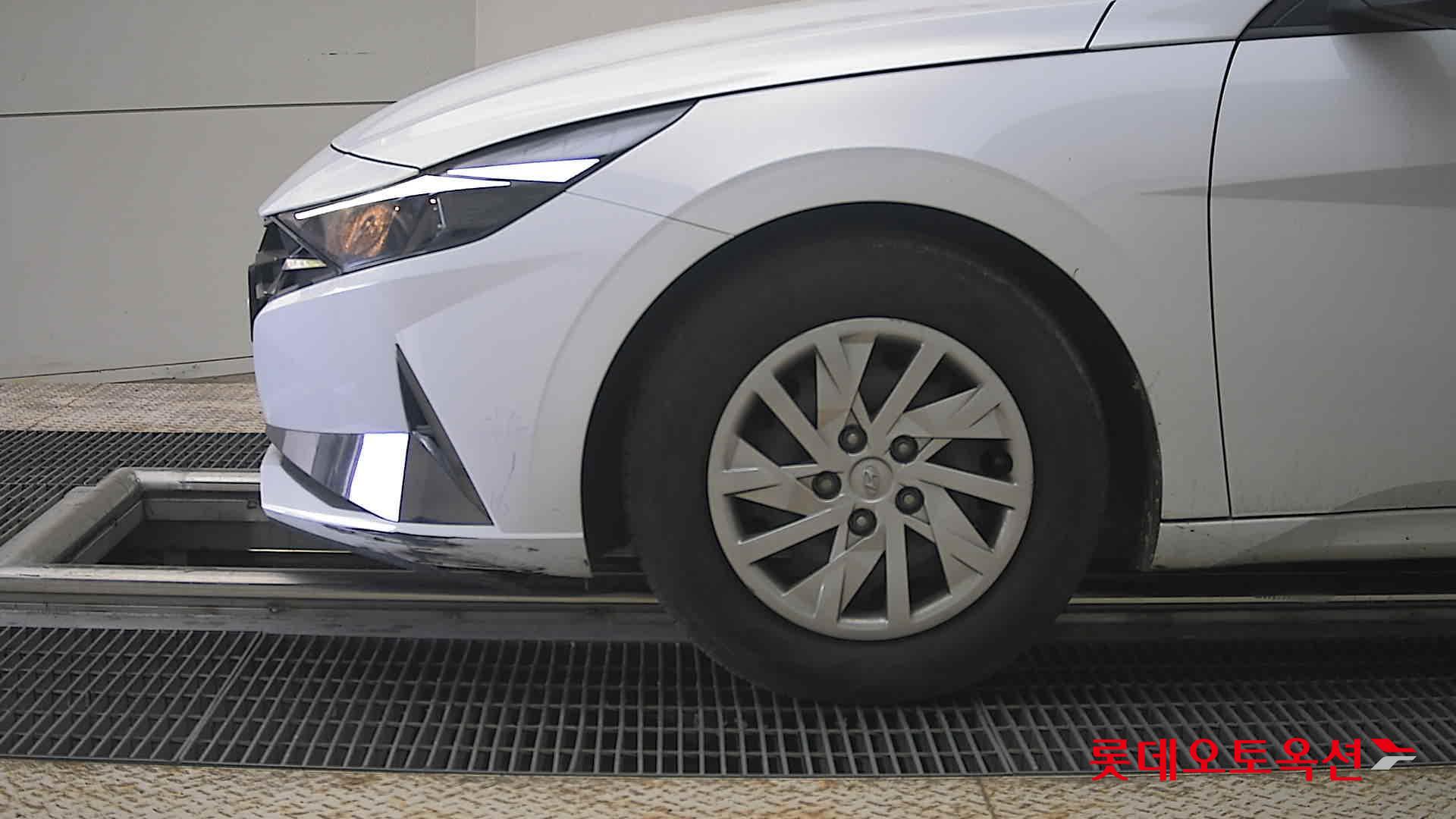 هيونداي إلانترا 2021 - صورة 25