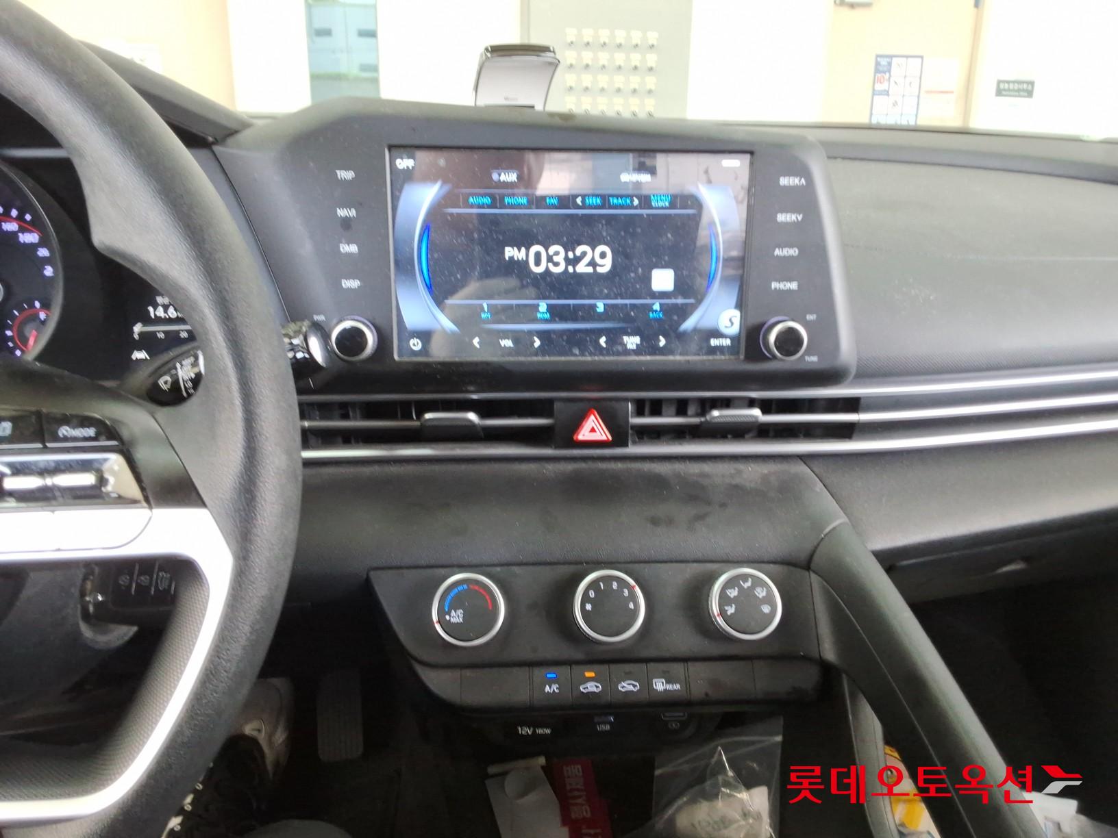 هيونداي إلانترا 2021 - صورة 32