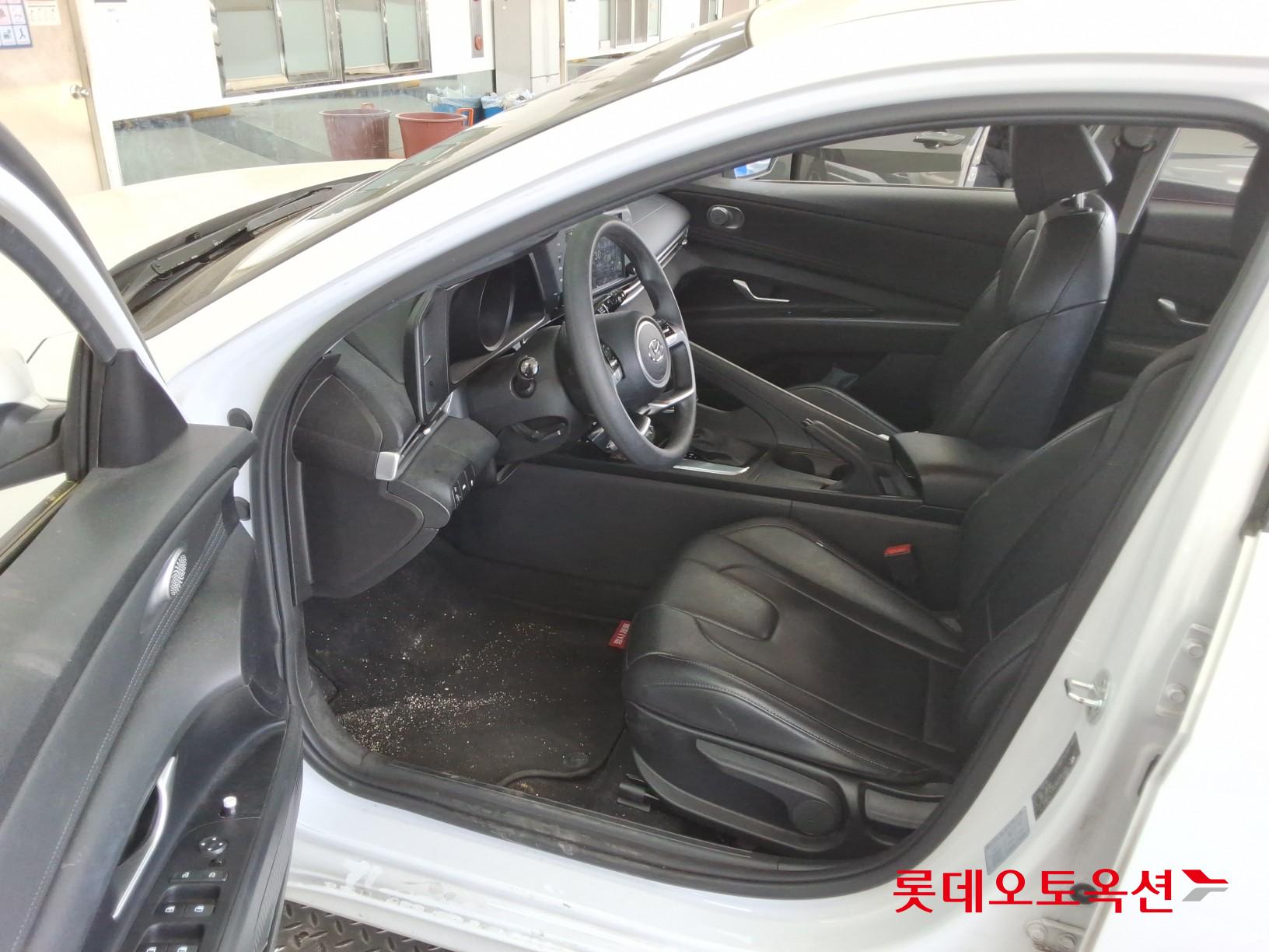 هيونداي إلانترا 2021 - صورة 36