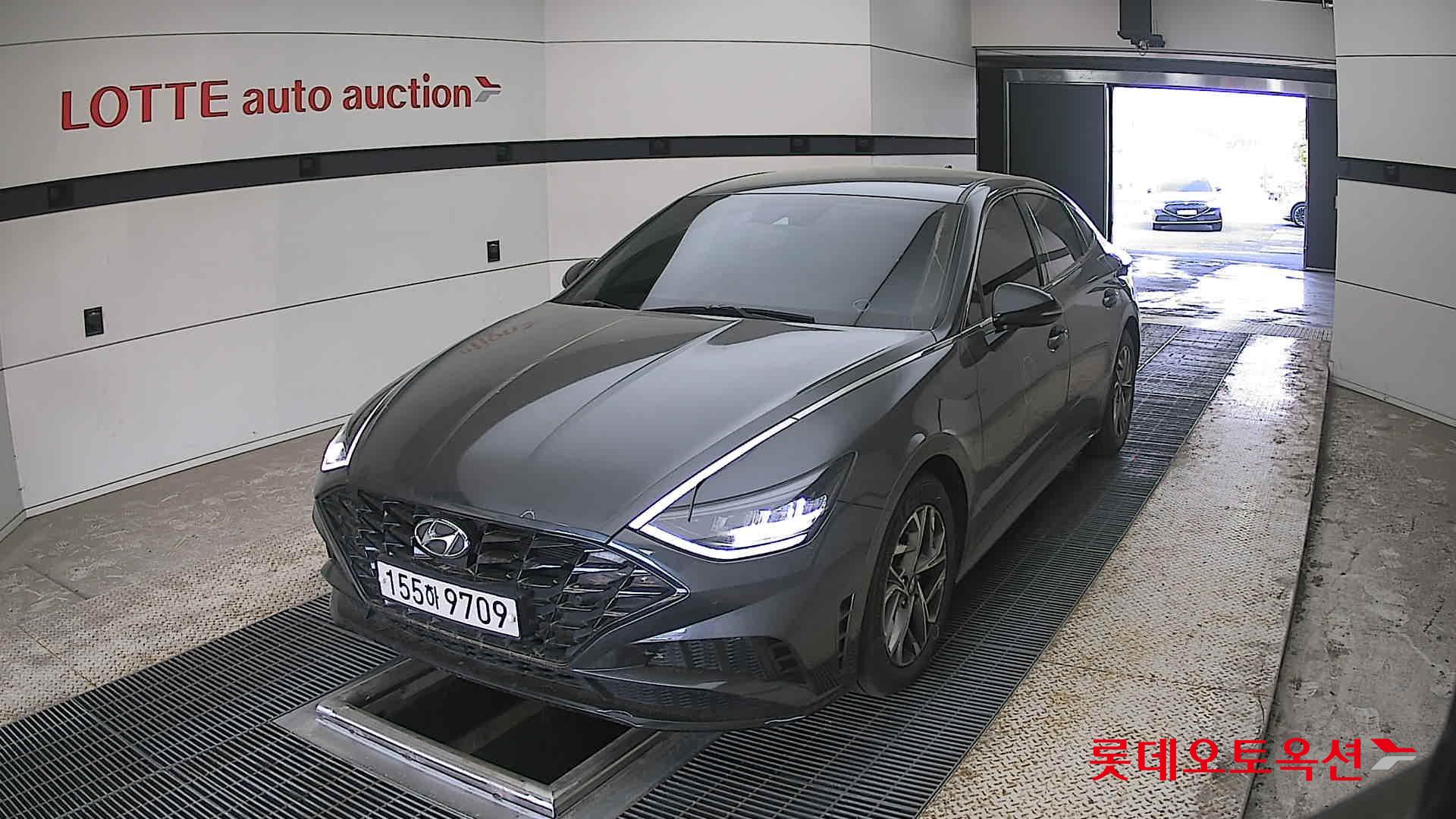 Hyundai Sonata - 10
