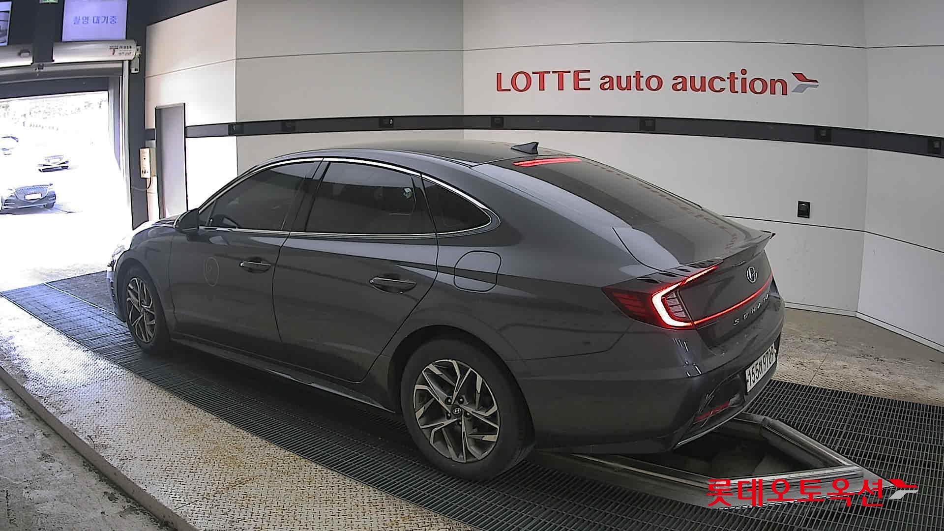 Hyundai Sonata - 15