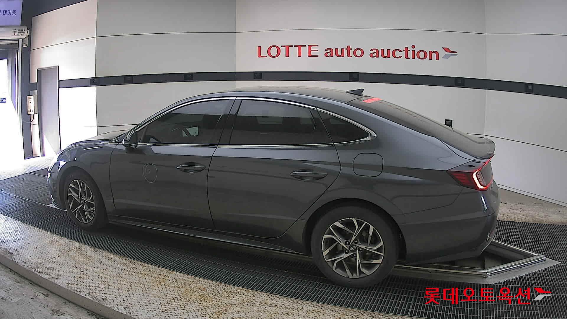 Hyundai Sonata - 14