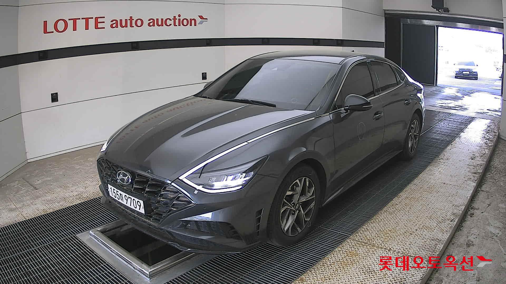Hyundai Sonata - 3