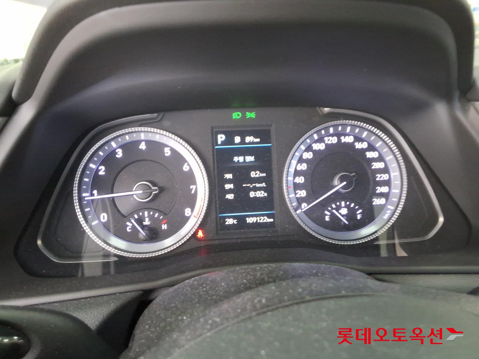 Hyundai Sonata - 31