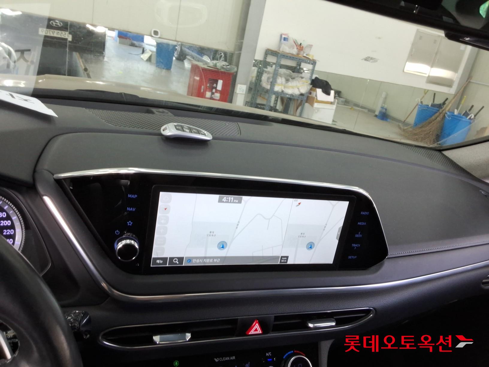 Hyundai Sonata - 33