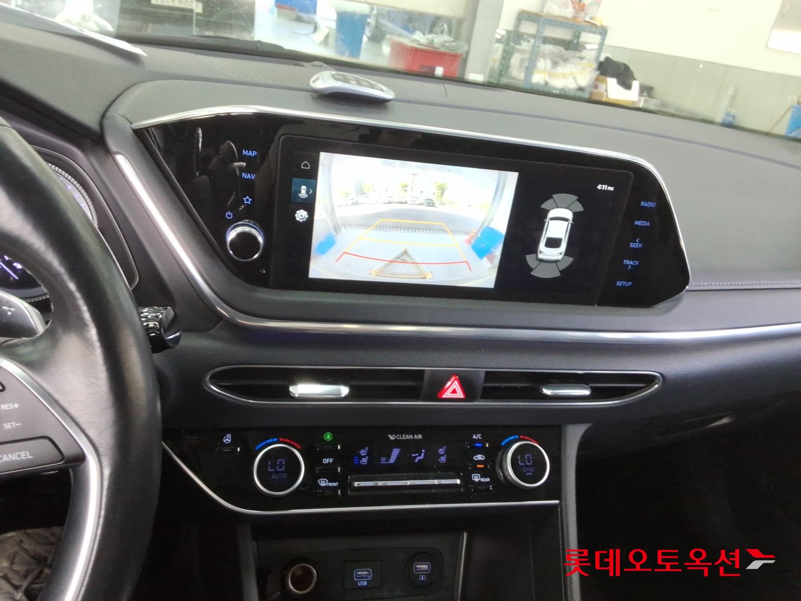 Hyundai Sonata - 34