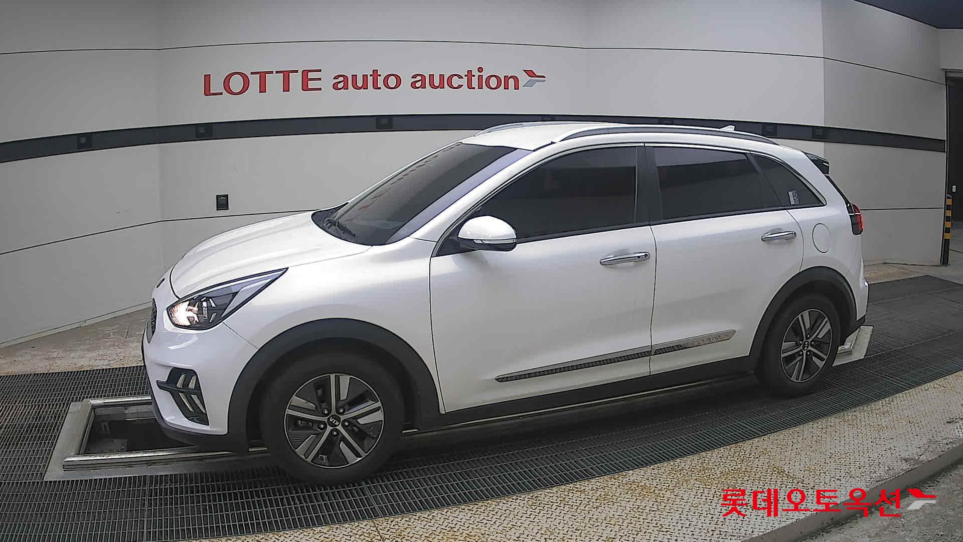 Kia Niro - 12