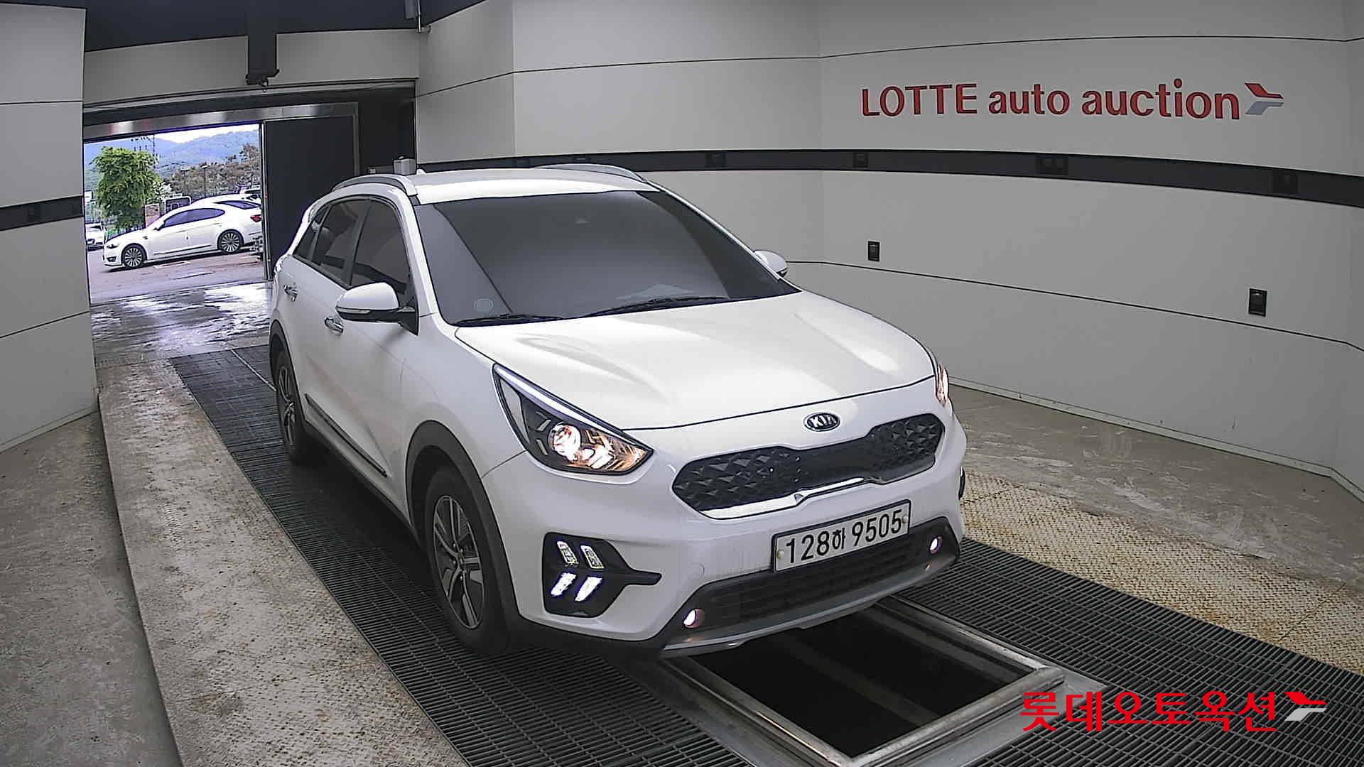 Kia Niro - 24