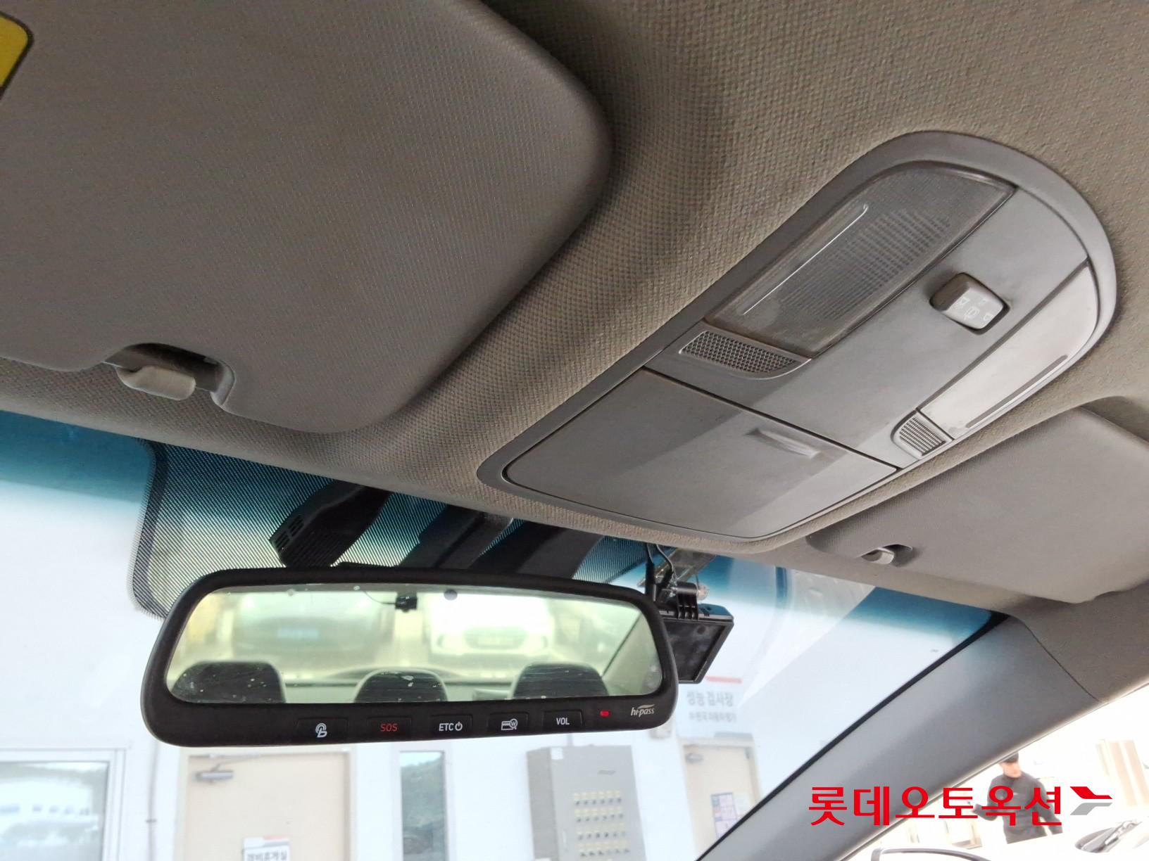 Hyundai Elantra 2020 - Image 31