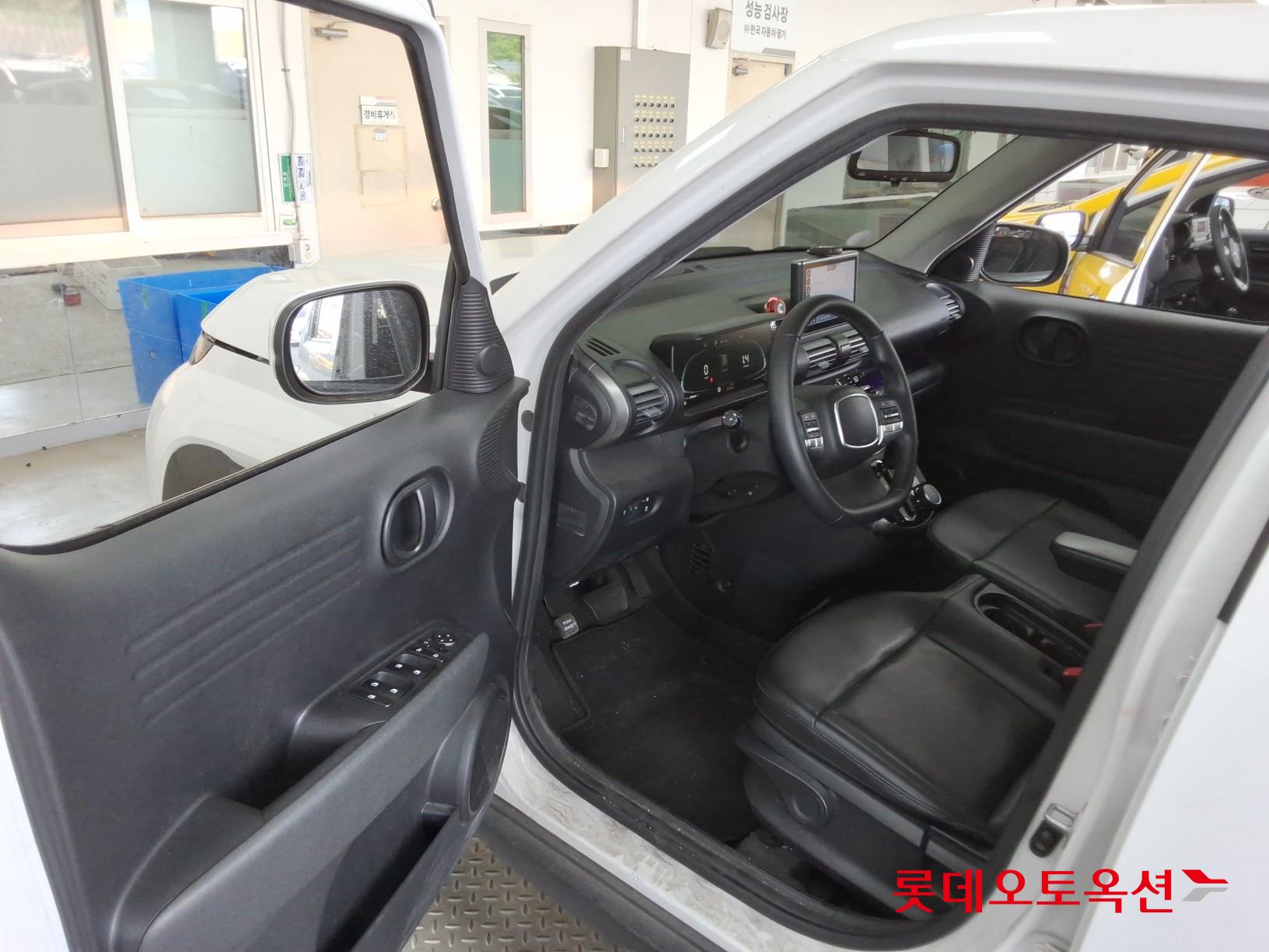 Hyundai Casper 2022 - Image 35