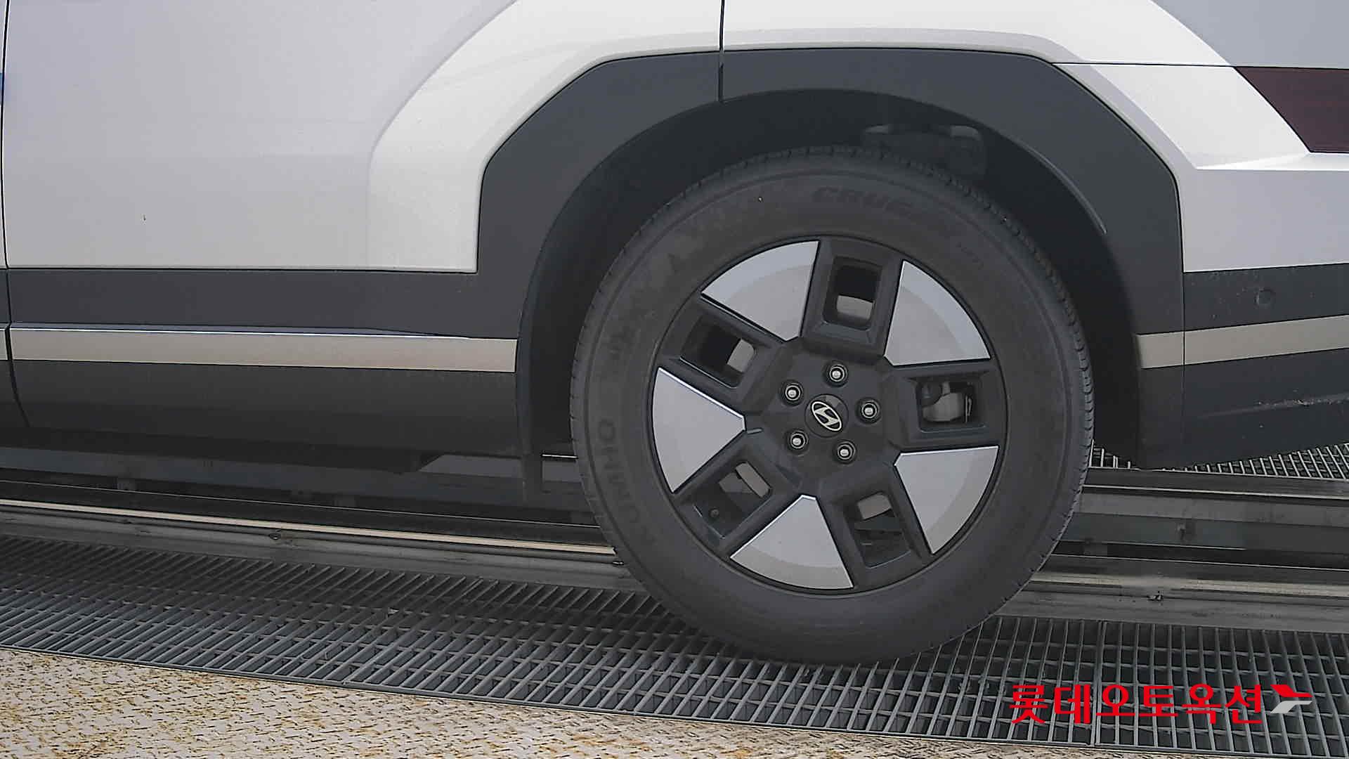 هيونداي سانتافي 2024 - صورة 26