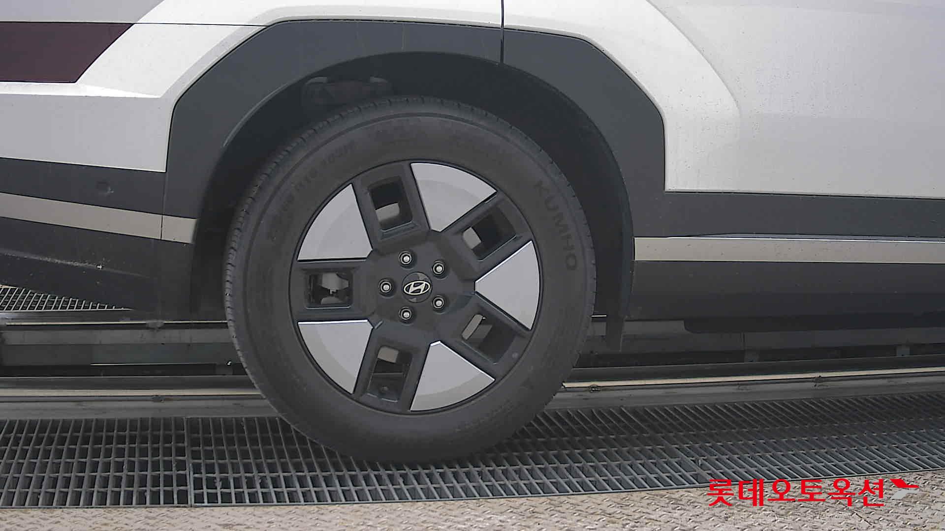 هيونداي سانتافي 2024 - صورة 28