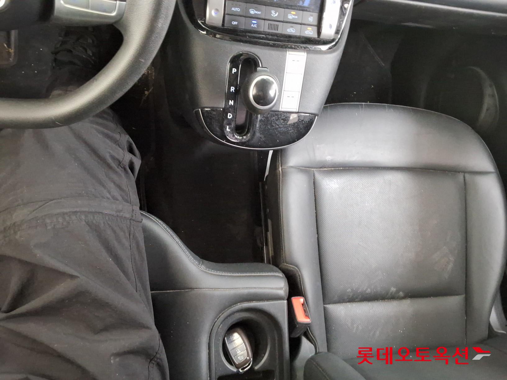 Hyundai Casper 2023 - Image 32