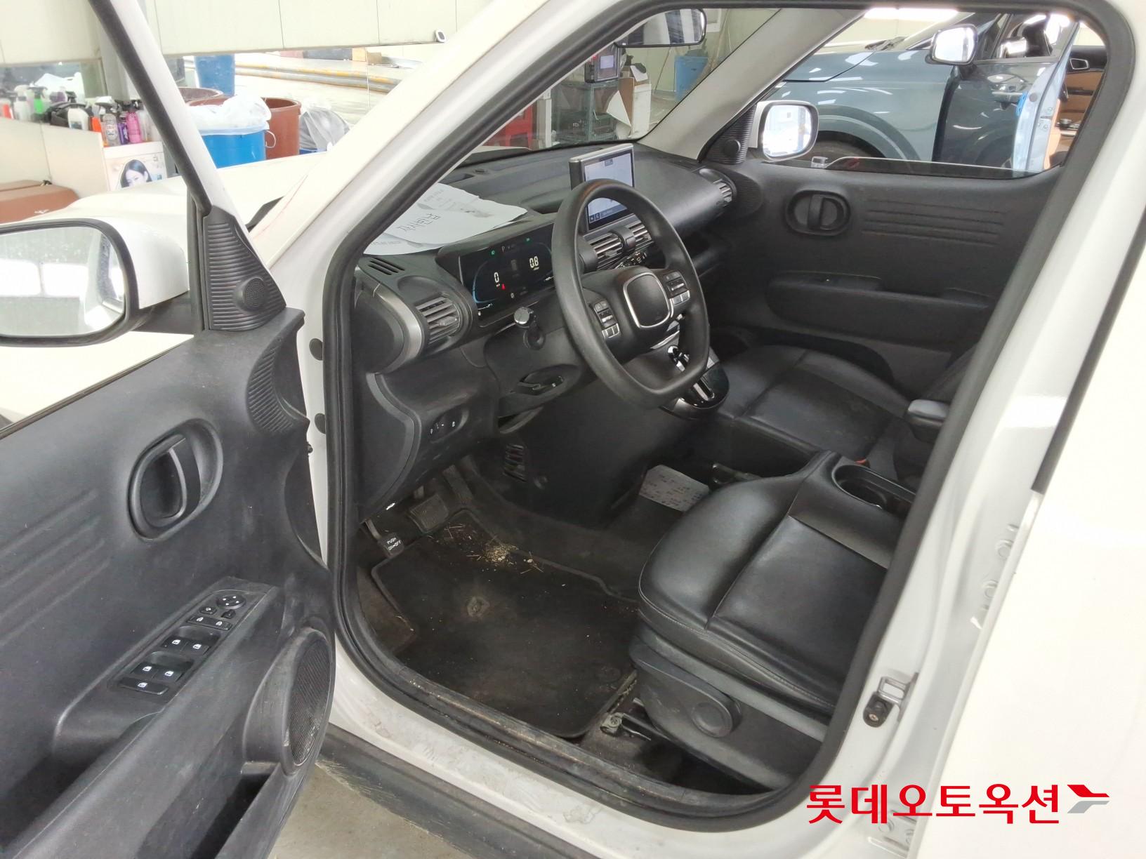 Hyundai Casper 2023 - Image 35