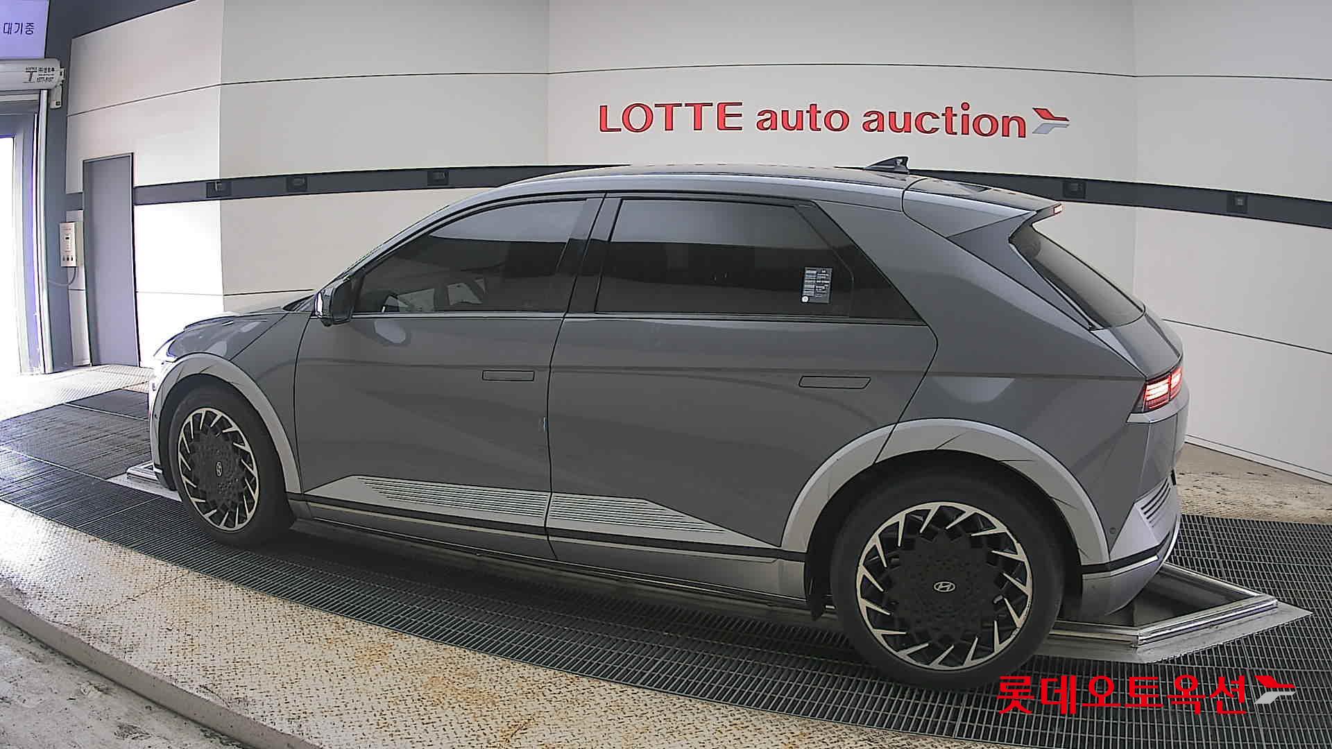 Hyundai Ioniq 5 2022 - Image 14