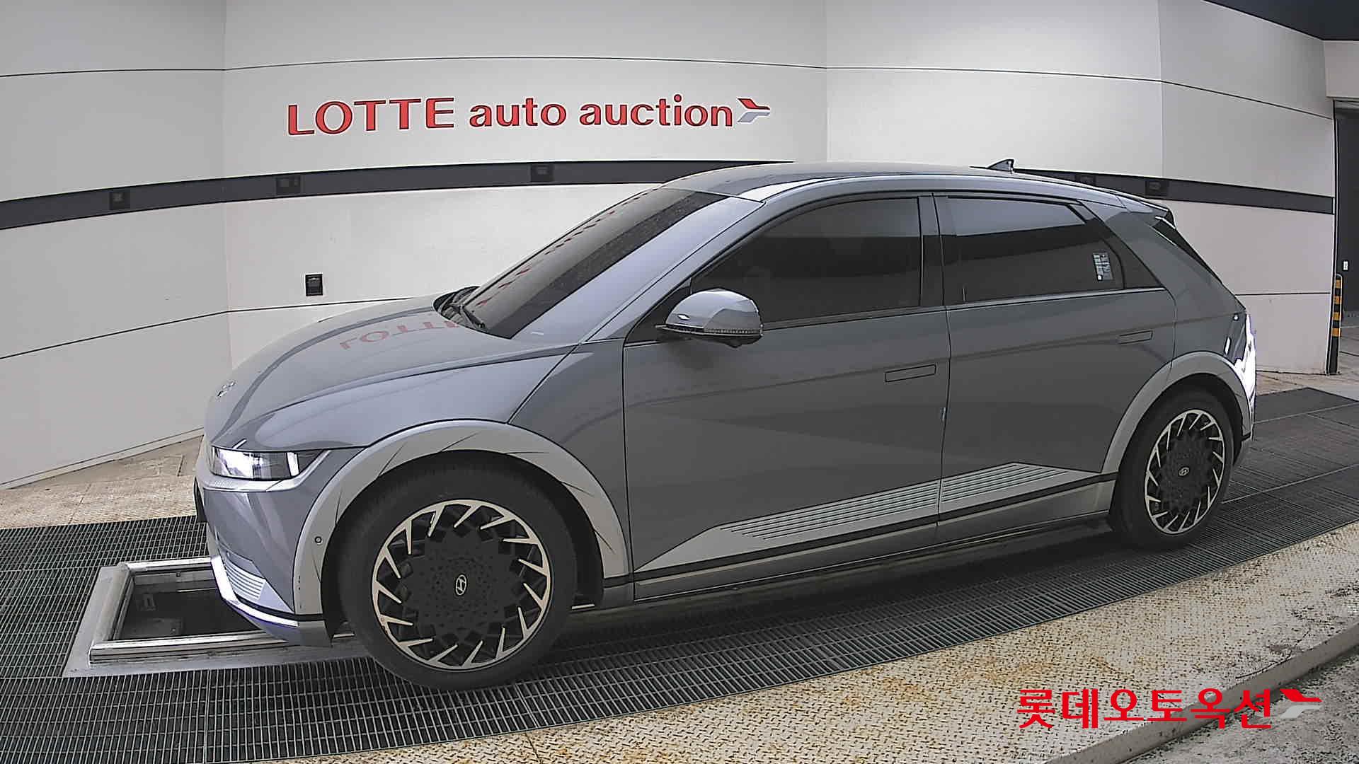 Hyundai Ioniq 5 2022 - Image 12