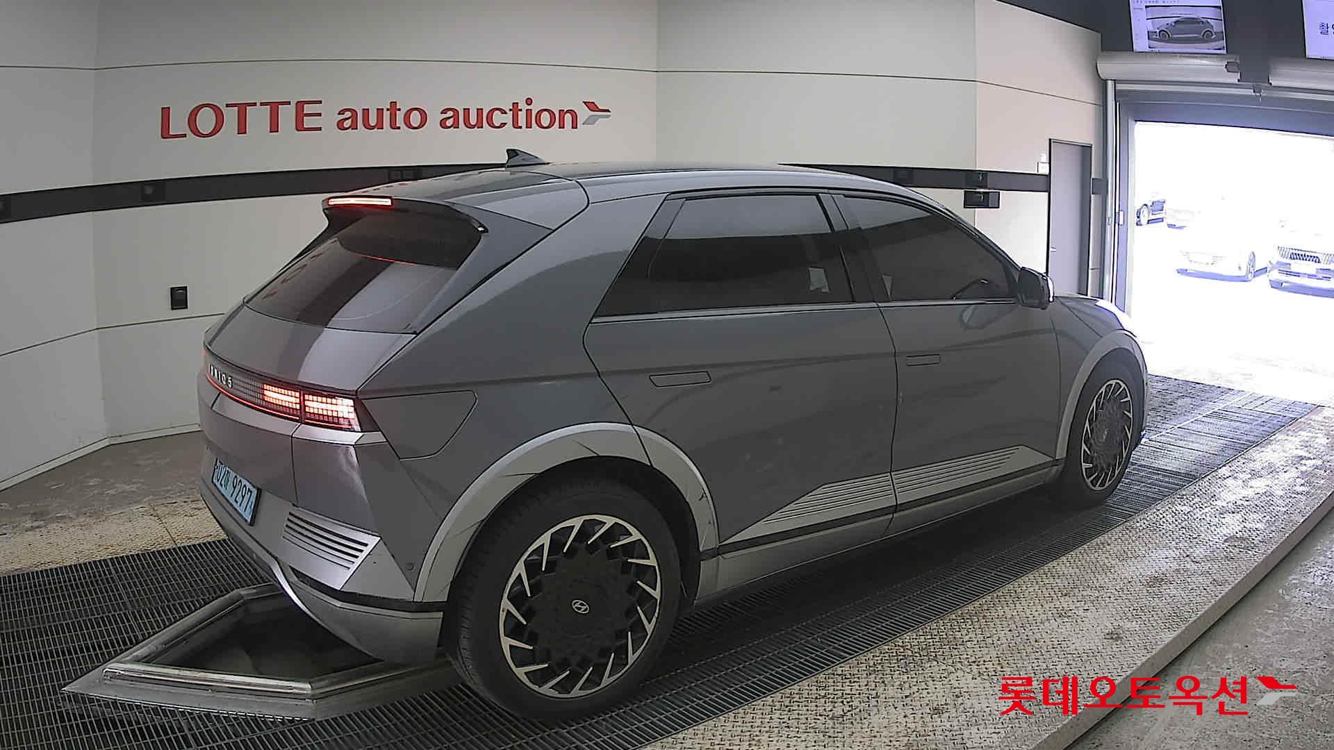 Hyundai Ioniq 5 2022 - Image 19