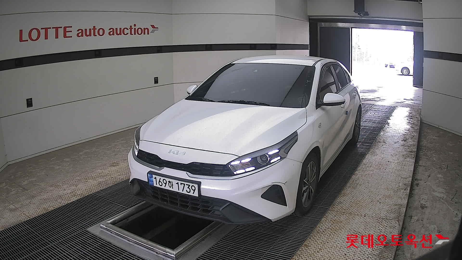 Kia K3 2022 - Image 10